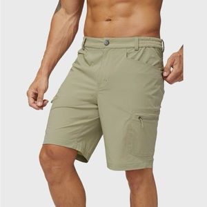 Wranglers men’s size 30 cargo hiking shorts‎